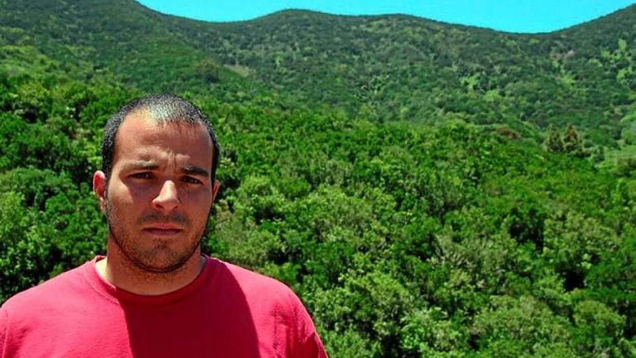 Efraín Acuña (Geógrafo, educador ambiental y «lo que salga»): «Mi vida no ha cambiado desde el 22 de mayo y no creo que vaya a cambiar»