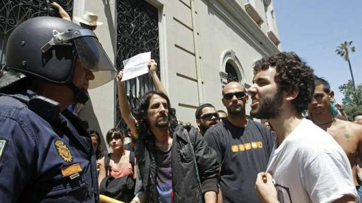 18 heridos en los incidentes por el 15-M en Valencia