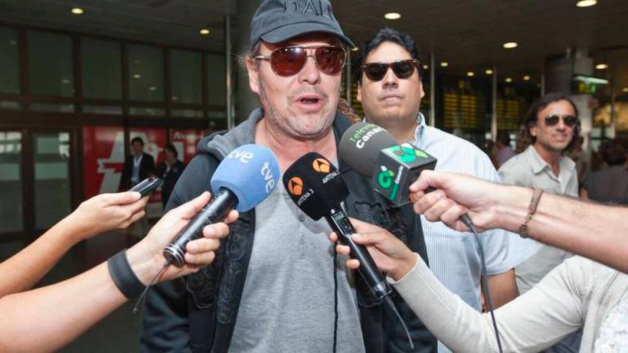 Maná llega a Gando y anuncia que tienen una "sorpresa"reservada para Canarias