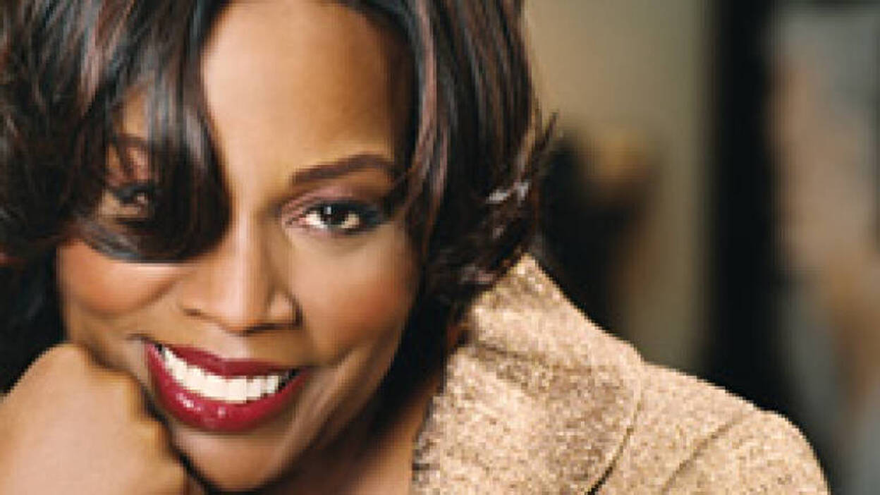 Dianne Reeves pone la guinda a Jazz Otoño