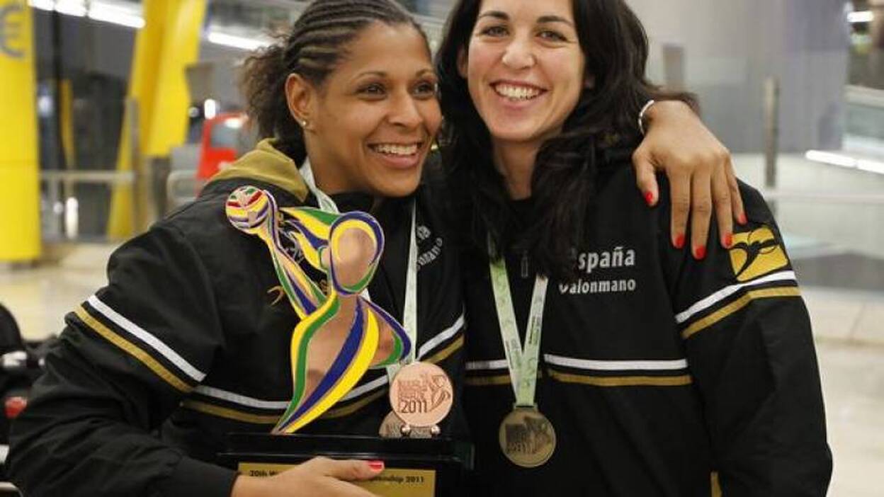 España regresa con la felicidad de haber obtenido un 'éxito sin parangón'