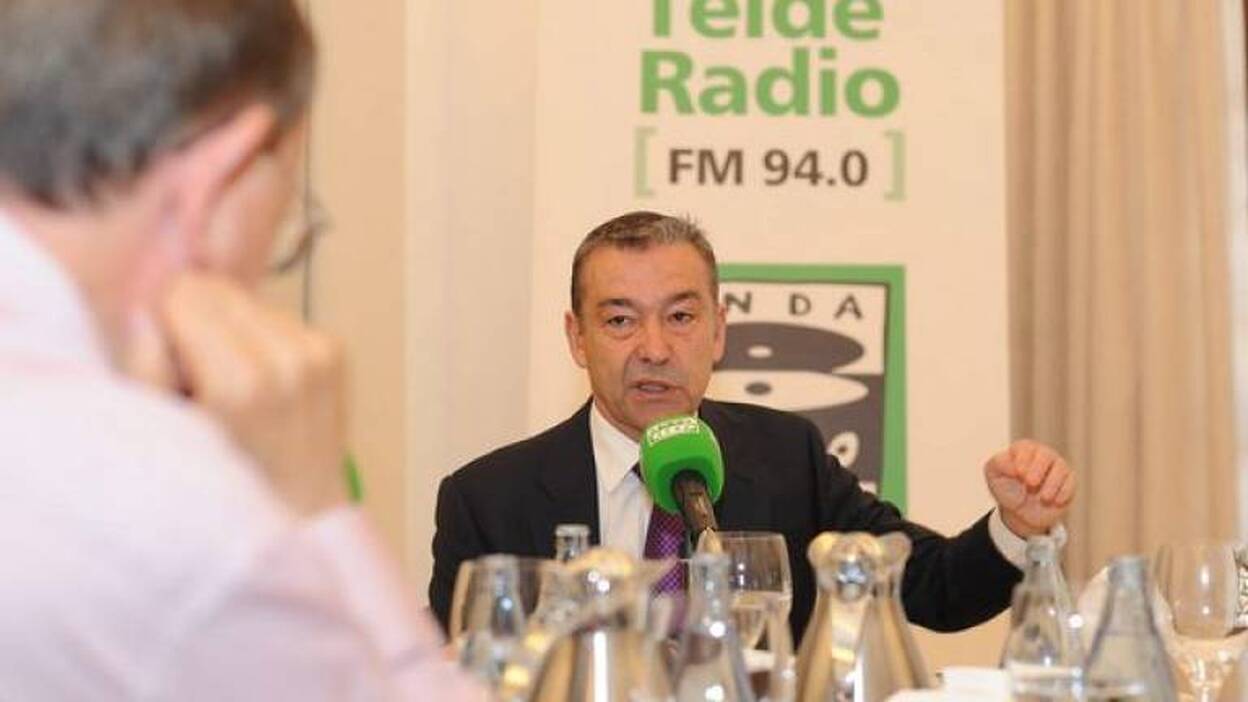 «Entre mantener abierta una escuela y sostener el deporte...»