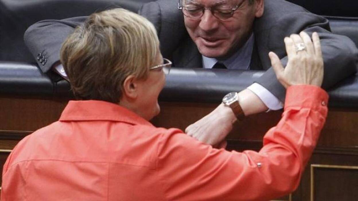 Gallardón denuncia una violencia estructural que presiona a favor del aborto