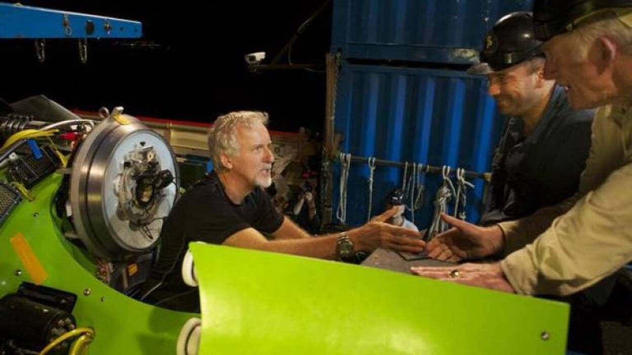 James Cameron completa con éxito su viaje al lugar más profundo del océano