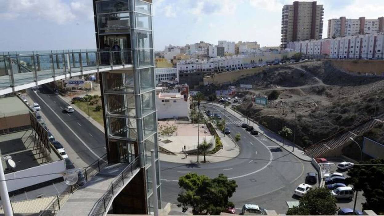 En funcionamiento el Ascensor Panorámico de Obispo Romo