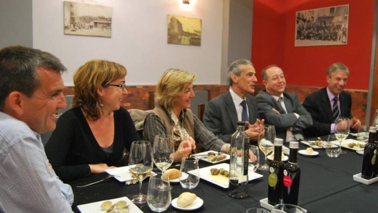 Turismo y crudo, en paz