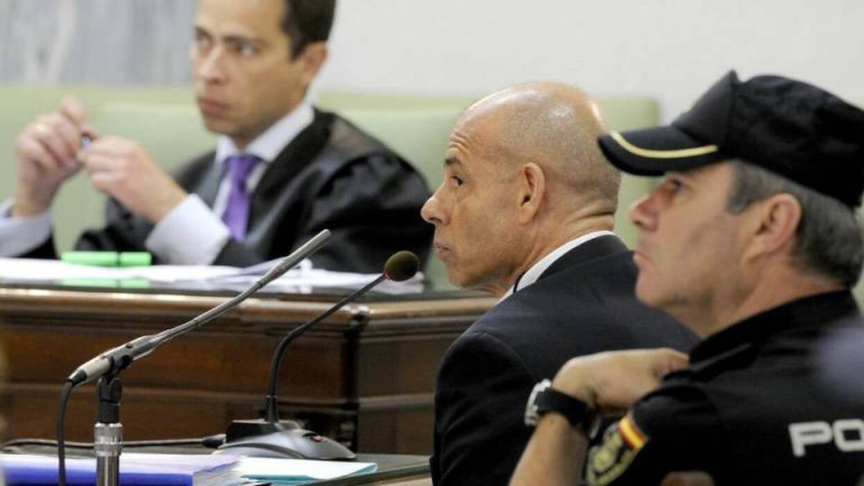 Torres Baena: "Las acusaciones son absurdas"