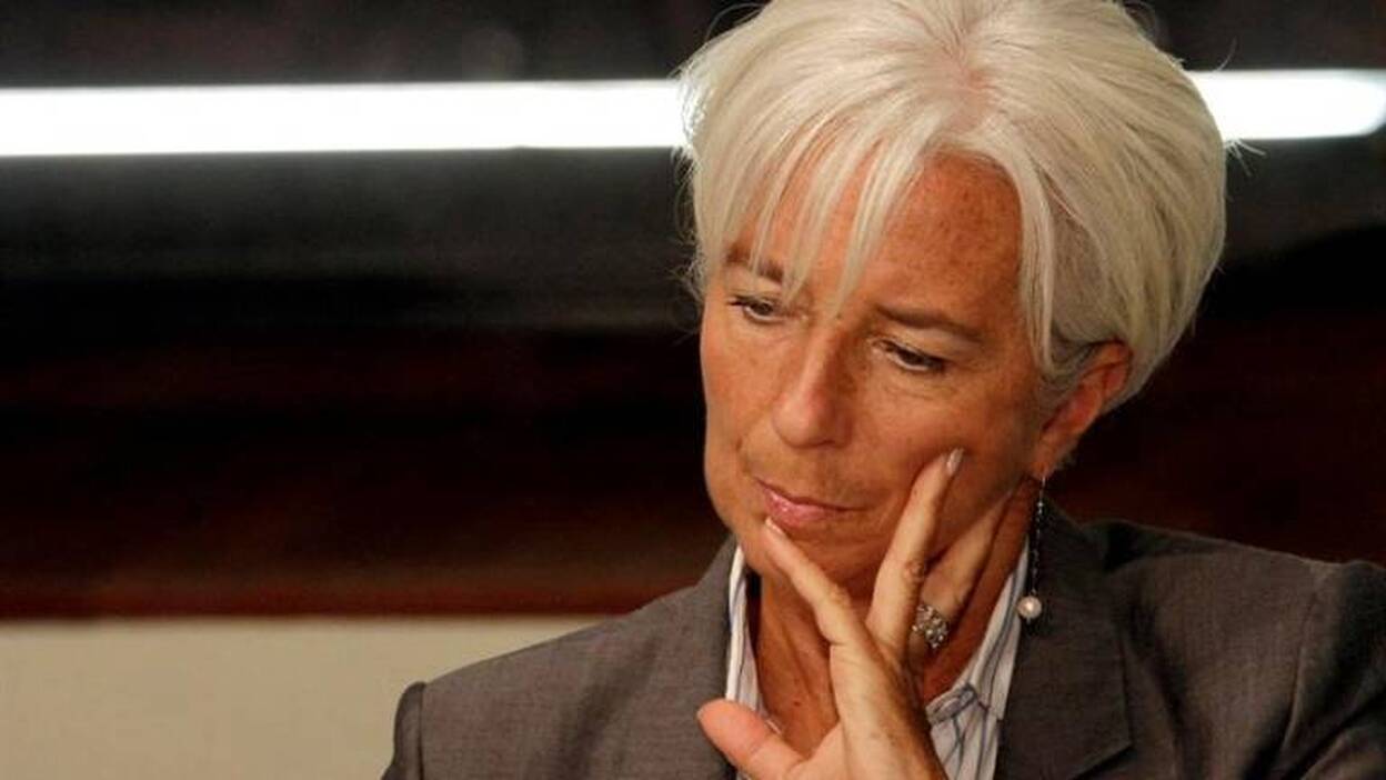 Lagarde afirma que hay que salvar al euro en menos de tres meses
