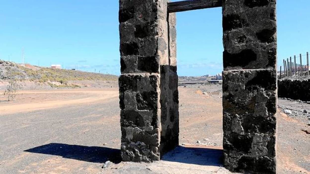 Túnel de vida bajo el barranco