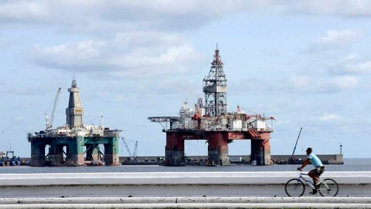 Evacuado a una clínica grancanaria de una plataforma petrolífera por malaria