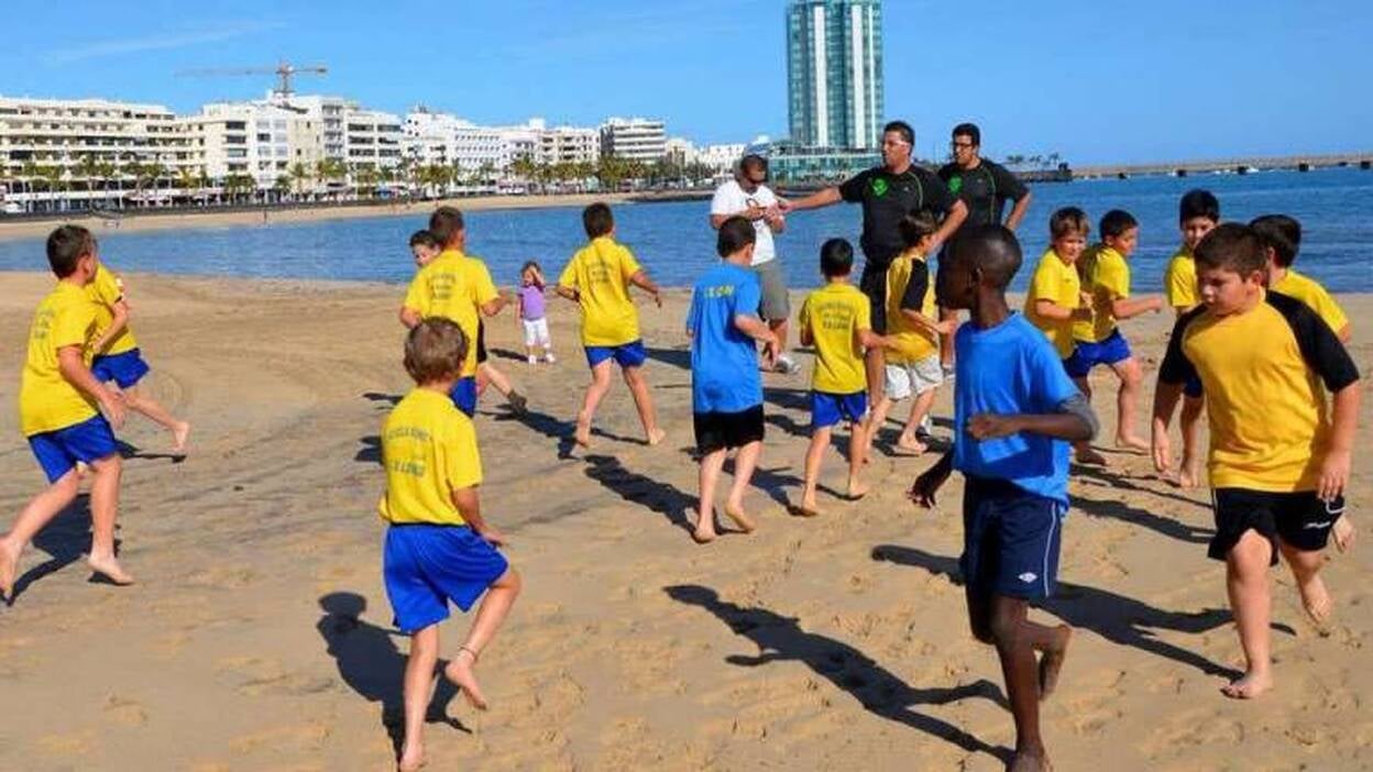 El Lomo se va a la playa