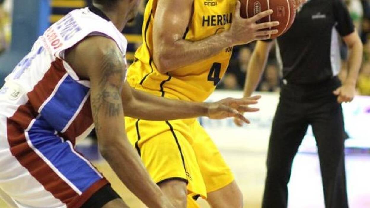 Roberto Guerra: «Hay que levantar la cabeza y seguir peleando»