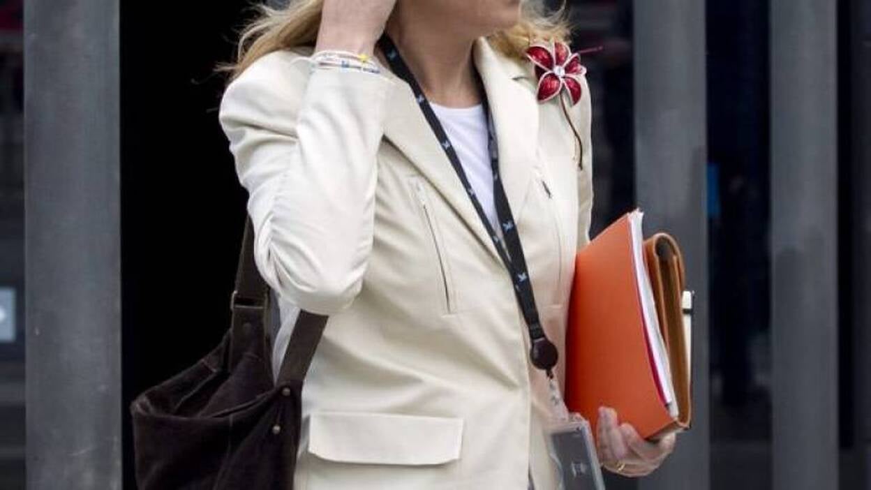 Torres-Dulce se congratula de que la infanta ya no esté imputada