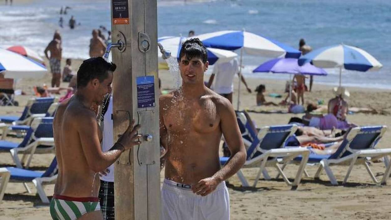 El calor se instala en Canarias