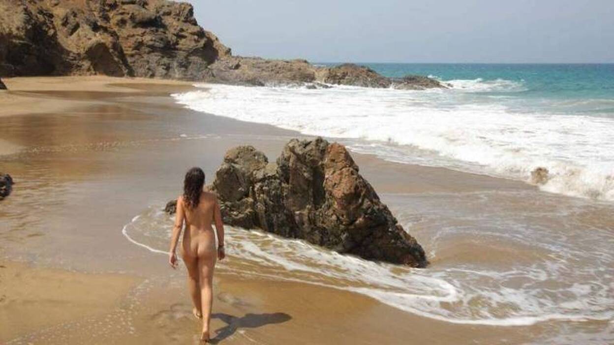 Tebeto, un paraíso para nudistas