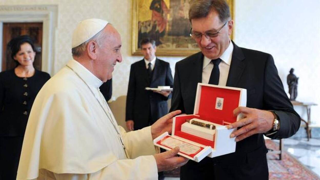 El papa Francisco : "Jamás he sido de derechas"