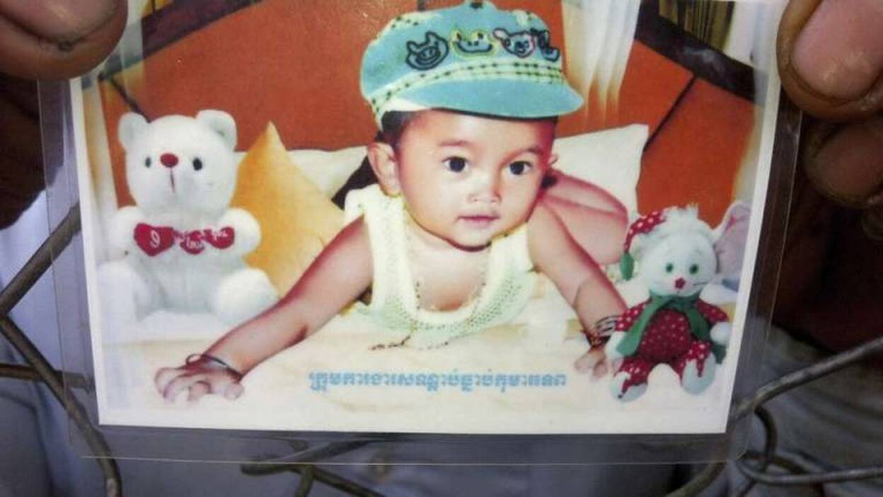 El 'niño mágico' camboyano atrae a miles de enfermos