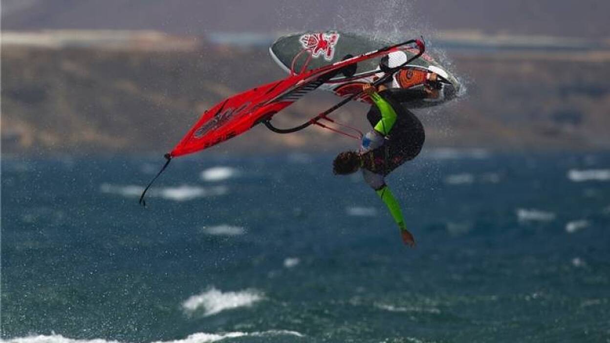 Daida suma el título 18º