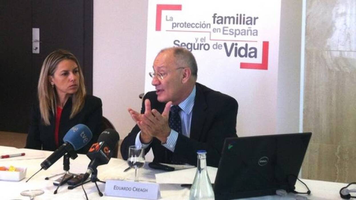 Los canarios son los españoles que más seguros de vida contratan
