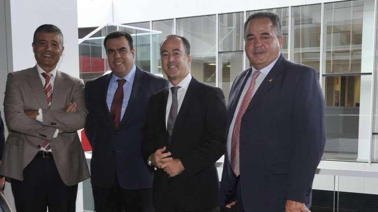 Conferencia de Bravo de Laguna en CANARIAS7