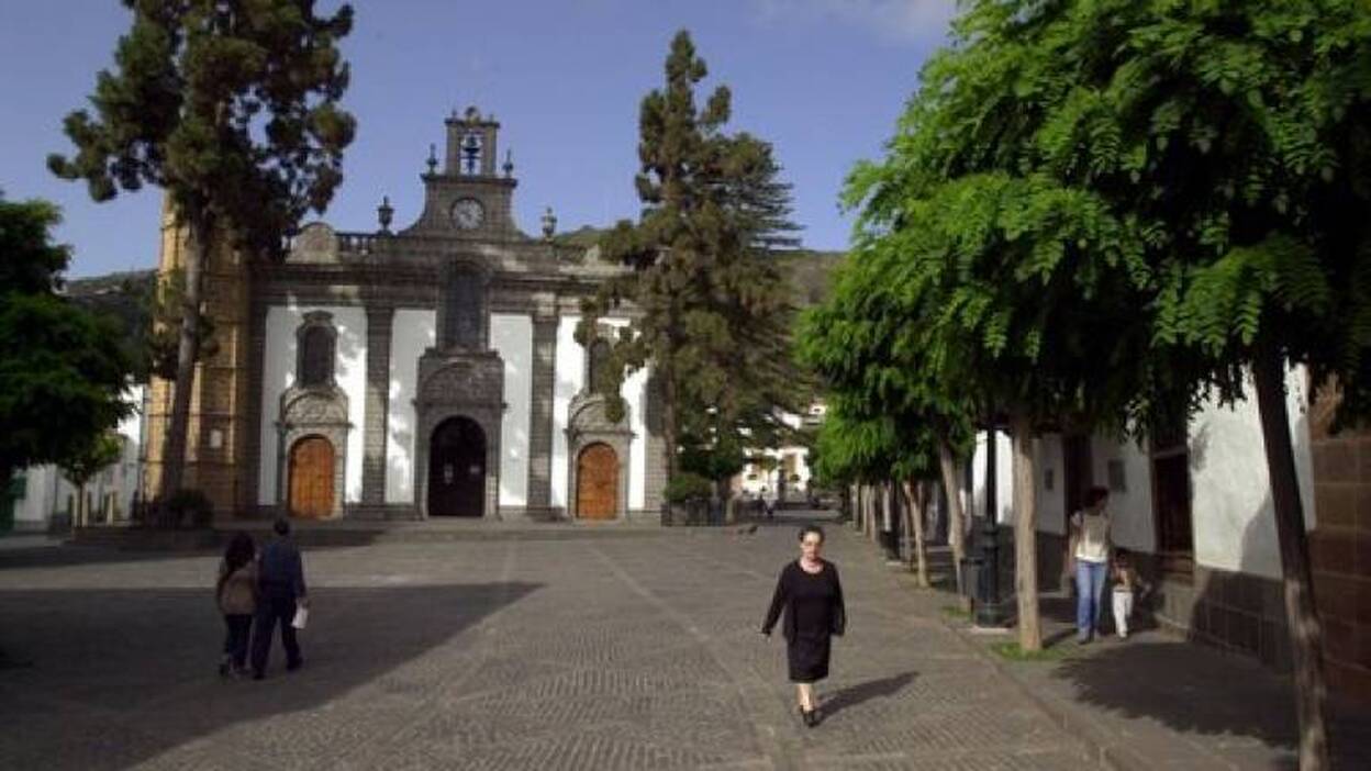 Industria amenaza con cortar la luz a la Basílica de Teror