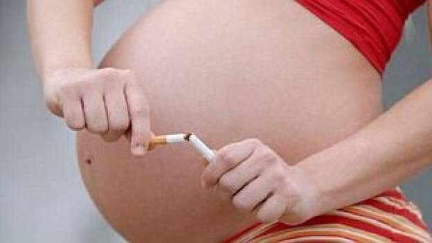 La mitad de las mujeres embarazadas son fumadoras pasivas por sus parejas