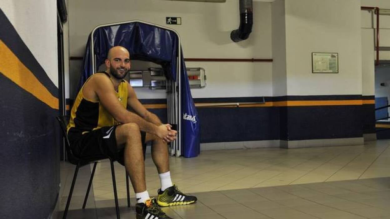 Xavi Rey se pierde el derbi