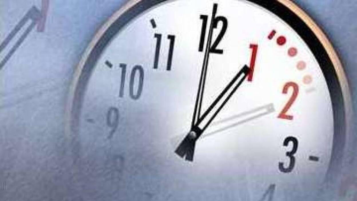 Este domingo los relojes se adelantán una hora