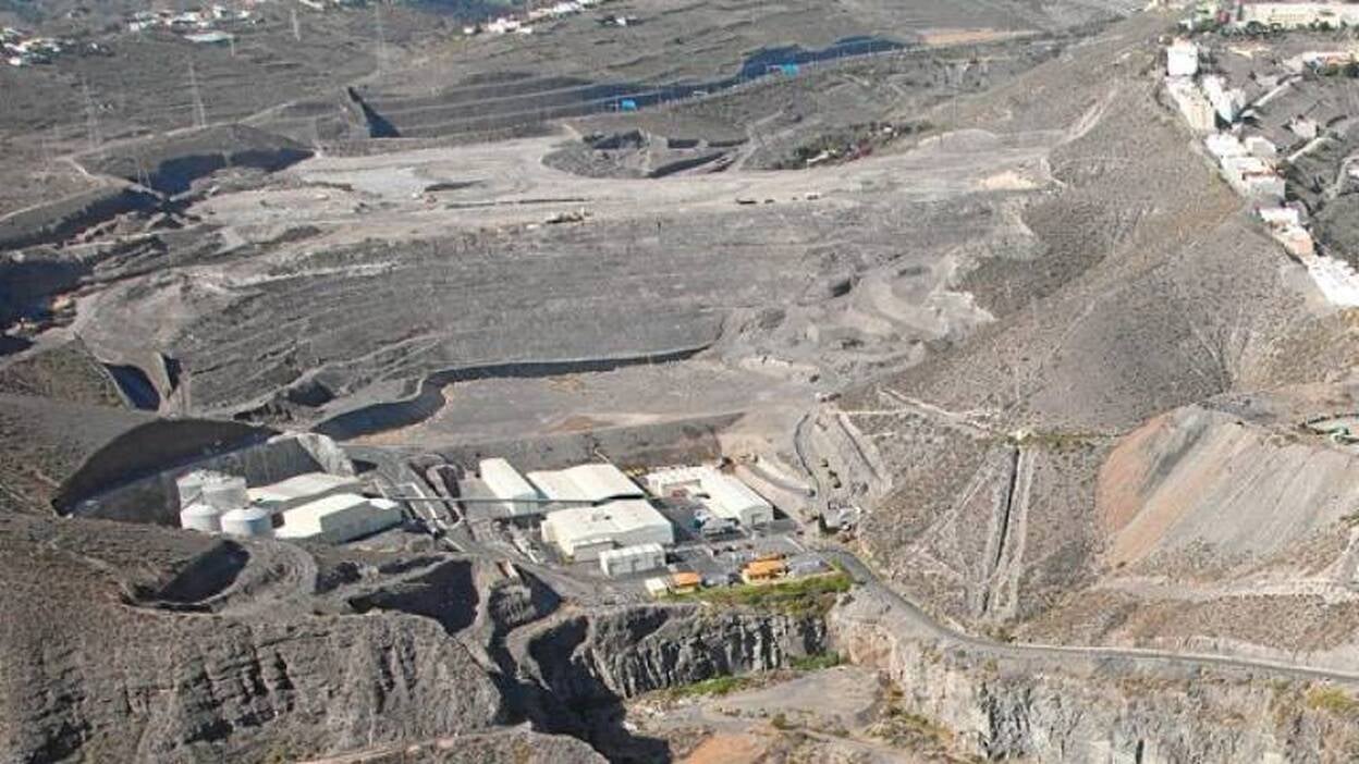 Una familia pide 7,8 millones por un solar del vertedero