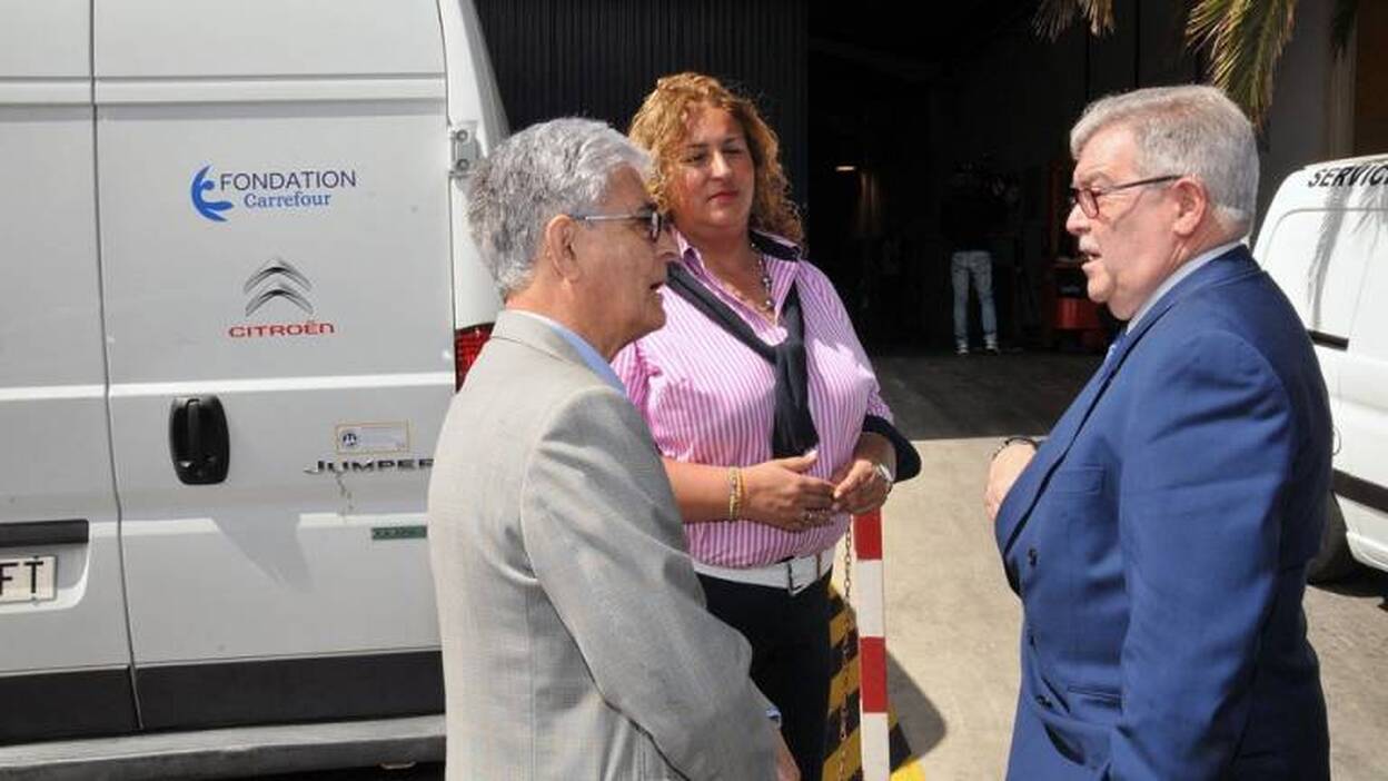 Bravo visita el Banco de Alimentos de Las Palmas