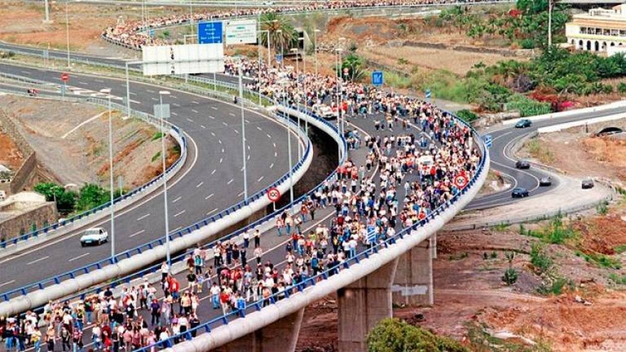 La Virgen del Pino cierra más de cien calles en la capital