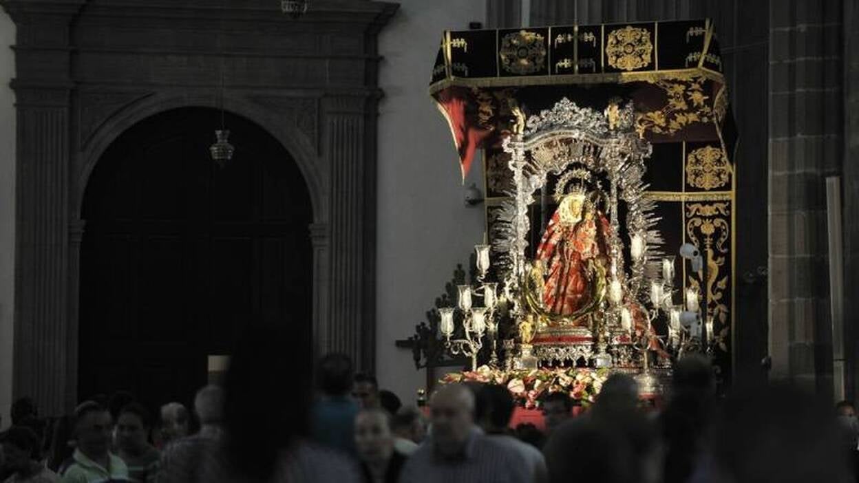 La Virgen del Pino sube este sábado a Teror