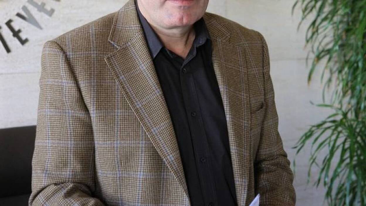 Mario Cabrera califica de "tomadura de pelo" los anuncios de Repsol