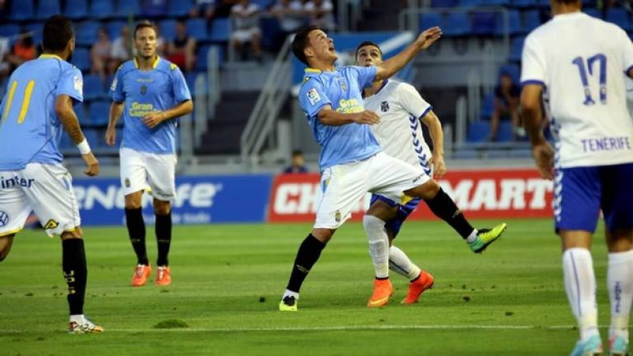 El proyecto de Herrera se estrena ante el Marítimo de Funchal