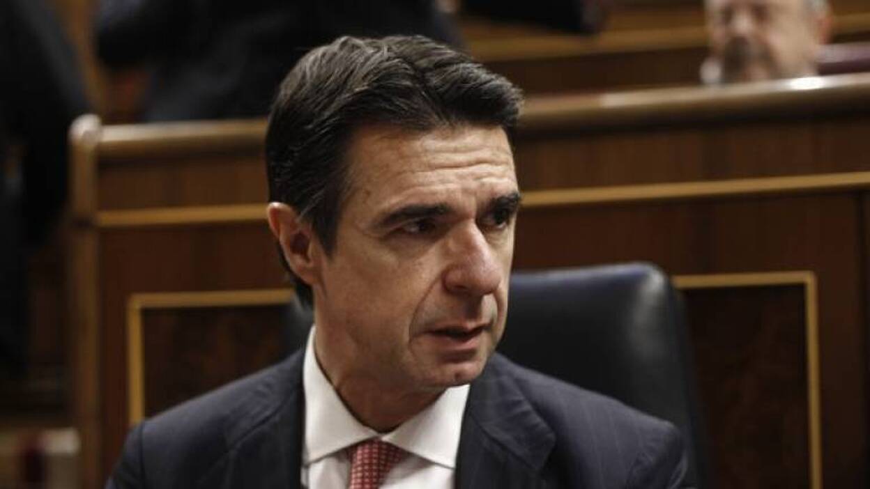 Soria: "Es rotundamente falso que me vaya a llevar dinero de Repsol por las prospecciones en Canarias"