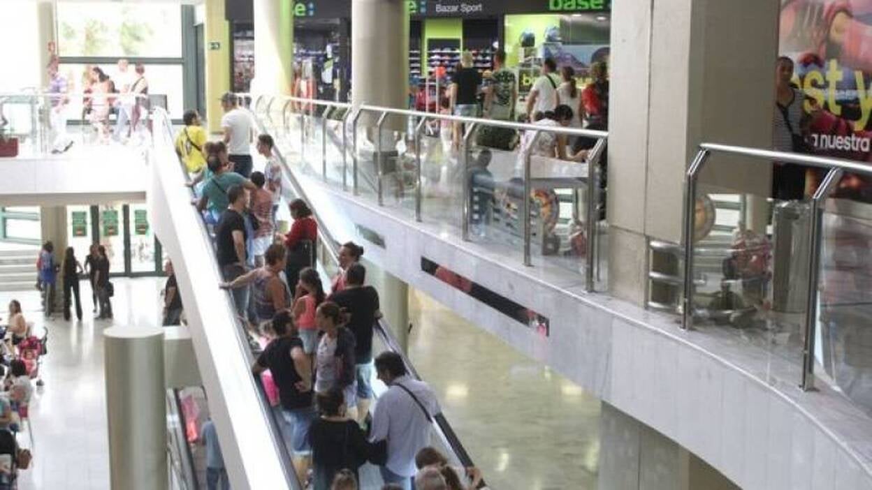 Ciudad abierta en domingo