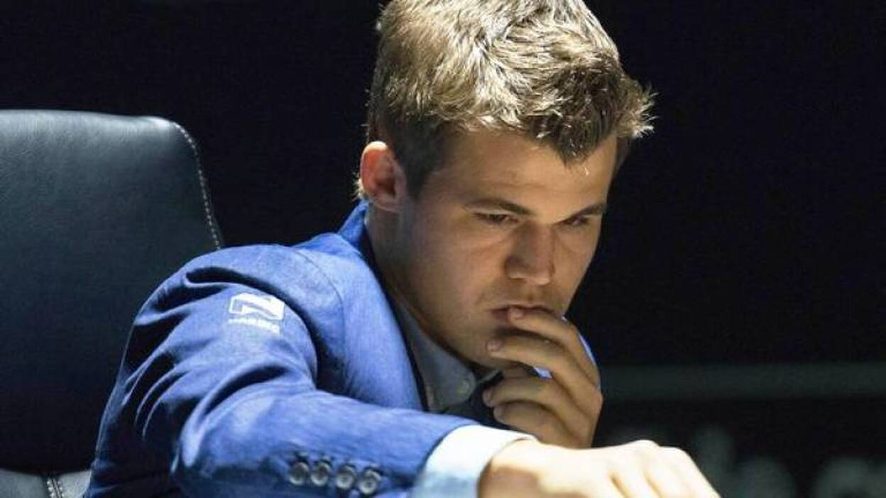 Carlsen derrota a Anand en la undécima partida y retiene el título mundial