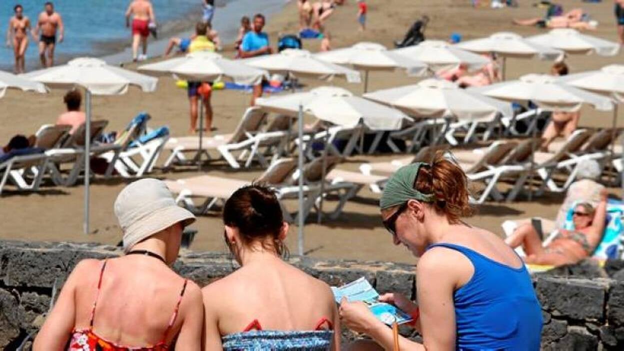 El turismo inglés y alemán lleva a canarias al récord