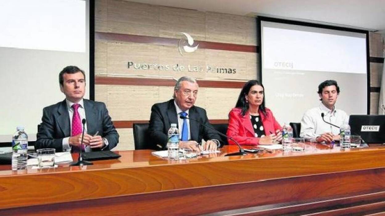 Ocho puntos de escape del fuel