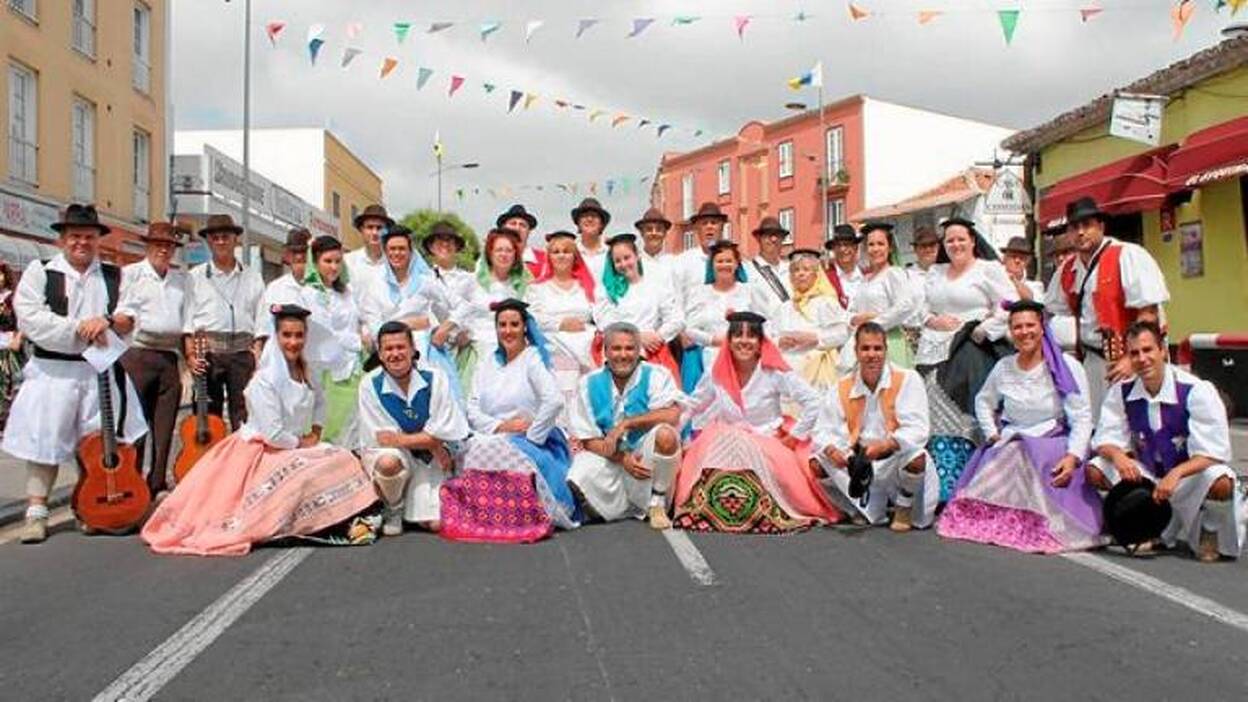 El Ayuntamiento homenajea este viernes a tres escuelas de folclore