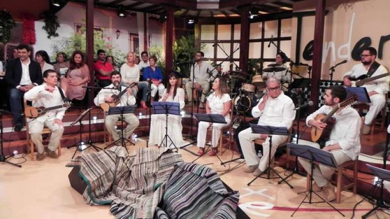 &#8216;Tenderete&#8217; celebra el día de Canarias