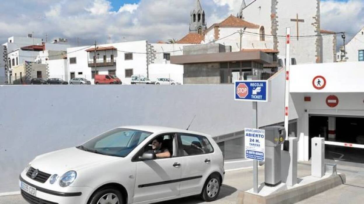 El empresario del &#8216;parking&#8217; de San Juan reclama 3 millones