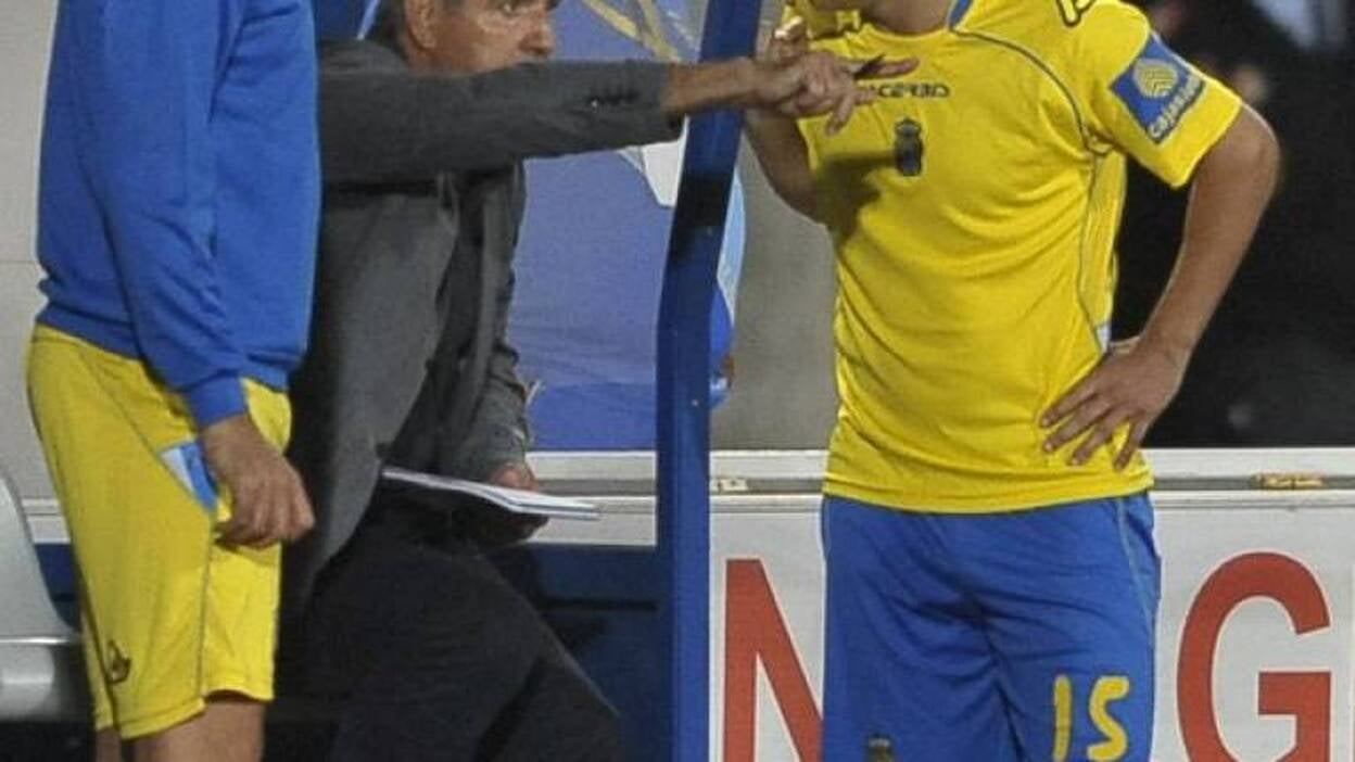 Ya es oficial: Paco Herrera hasta 2016