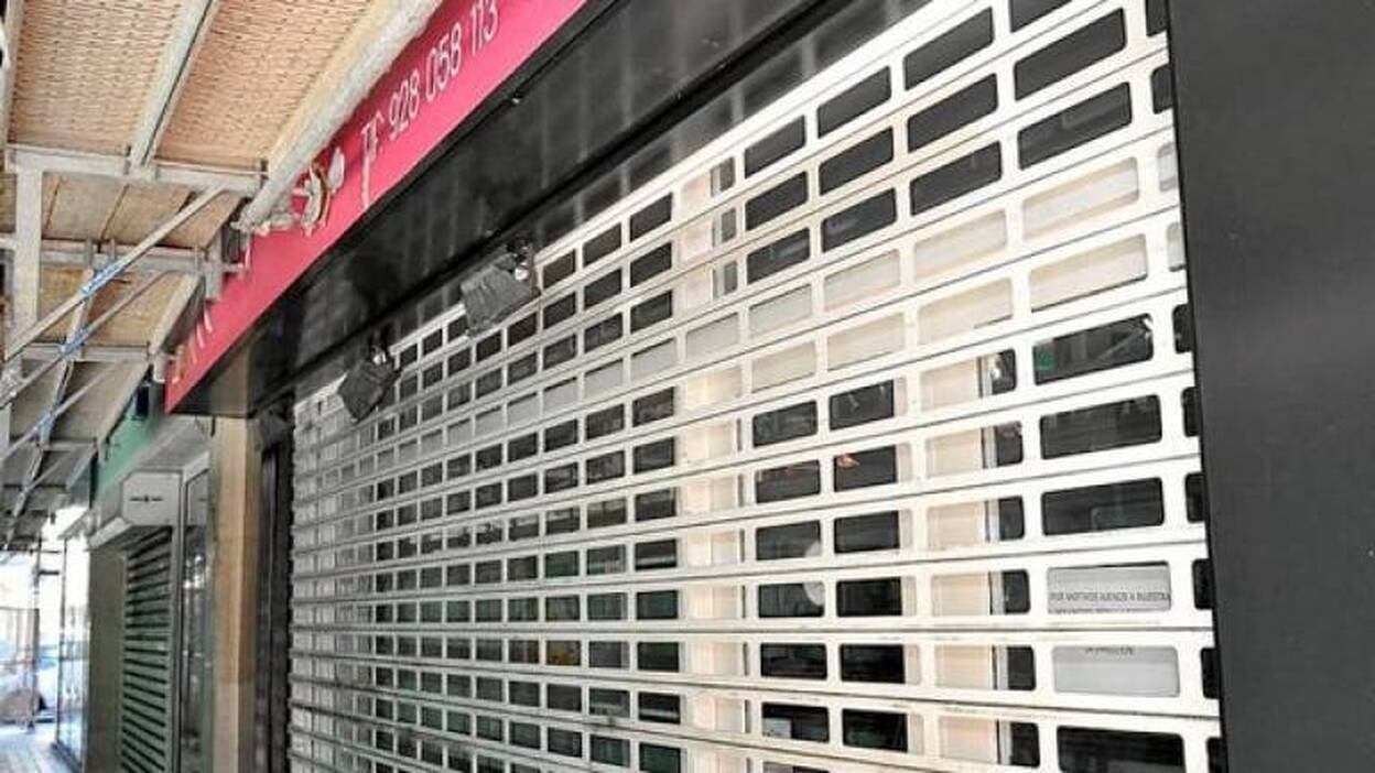 Una agencia de viajes cierra y deja tirados a sus clientes