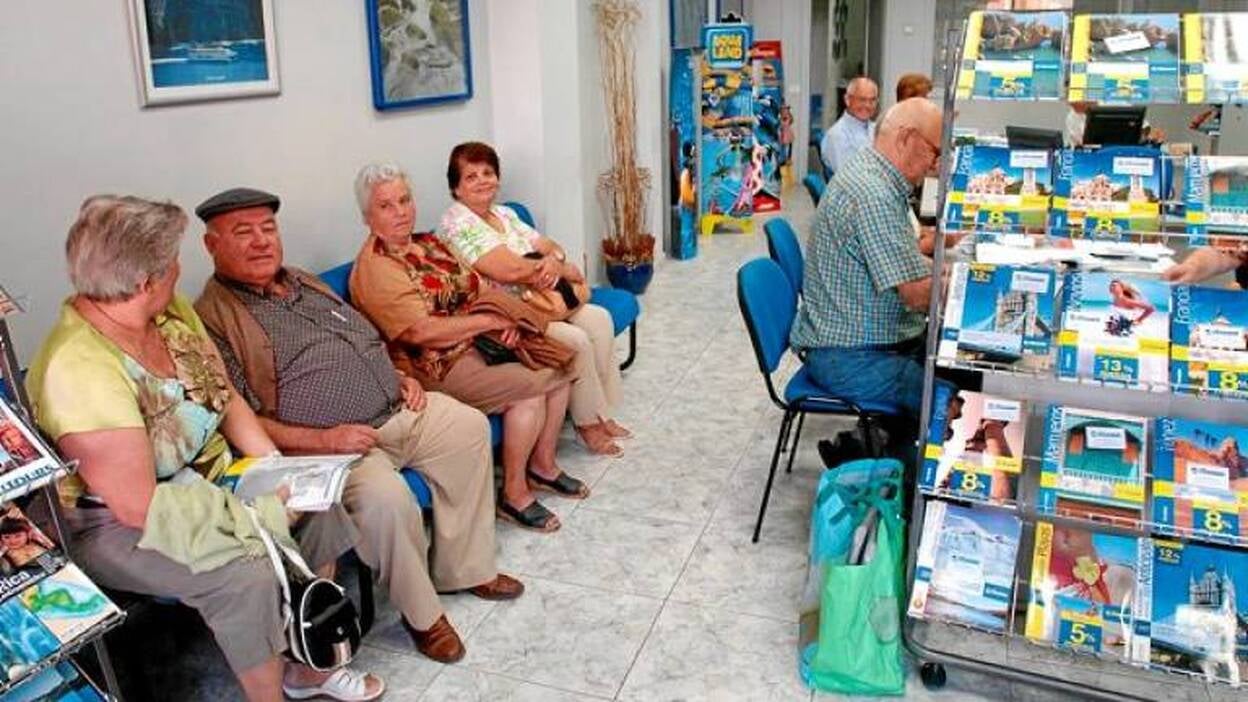 El parón del Imserso bloquea 105.000 plazas turísticas