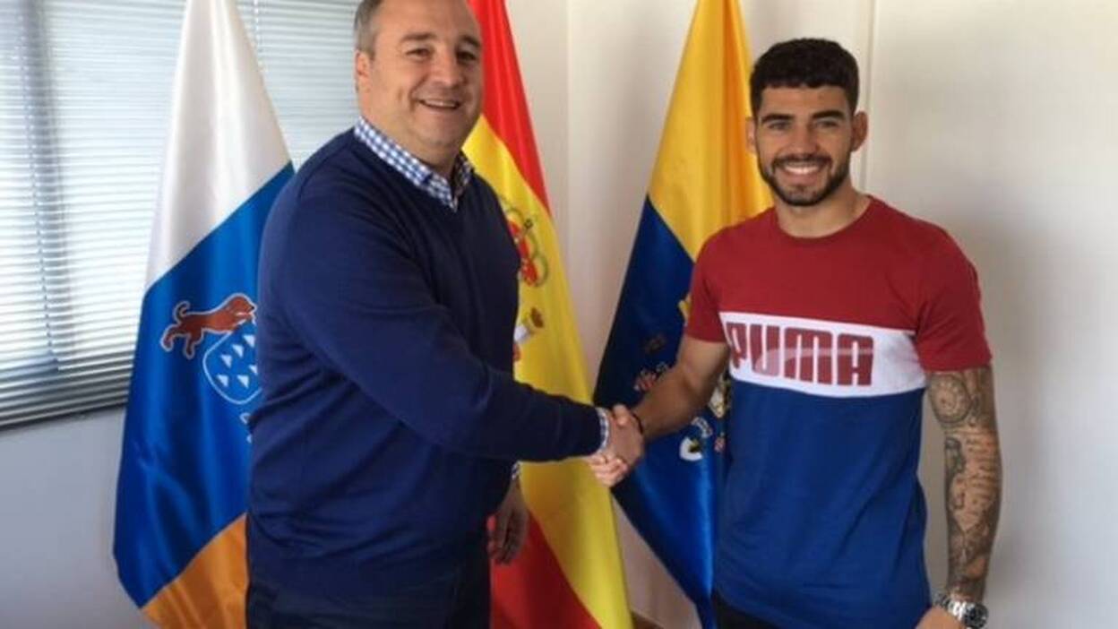 Las Palmas confirma la renovación de Tana hasta 2018