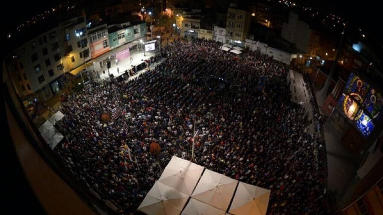 Podemos reparte amor