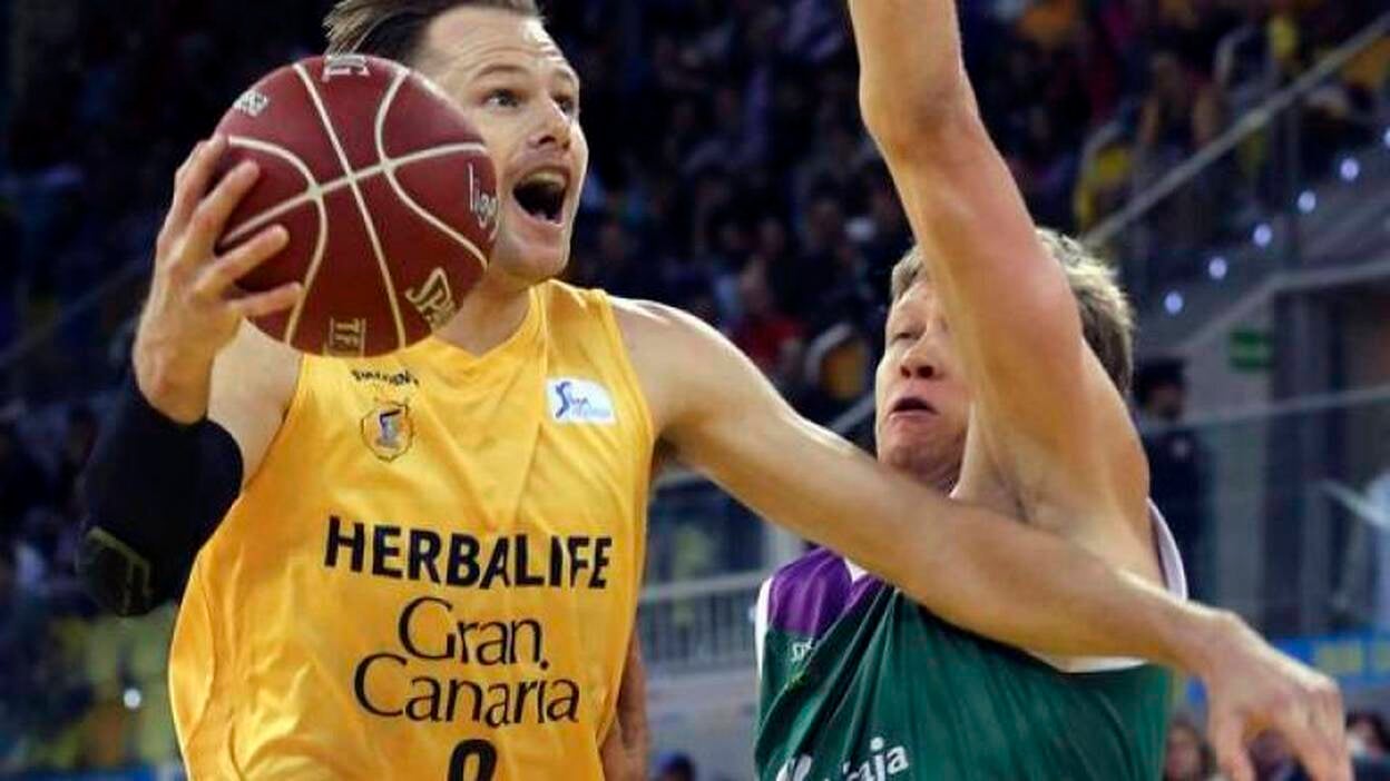 Exhibición total y paliza al Unicaja (98-65)