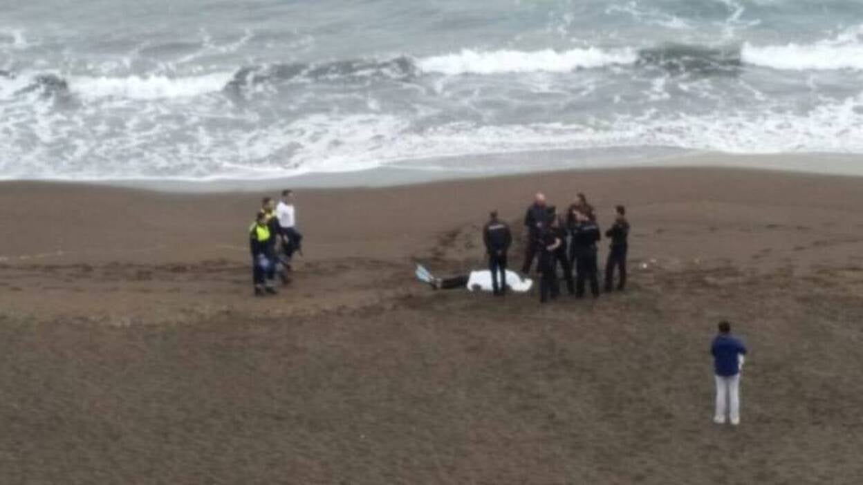 Aparece cadáver de un submarinista en Playa del Hombre