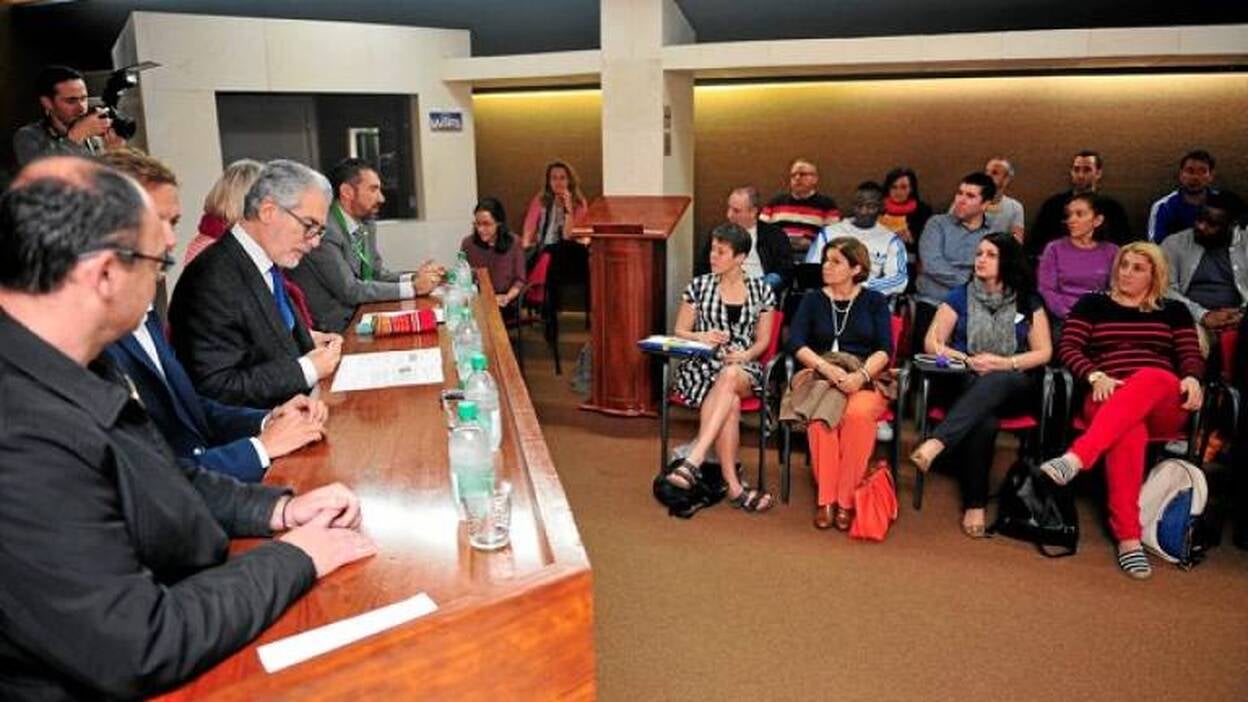 La ULPGC lleva a los colegios hábitos contra la obesidad